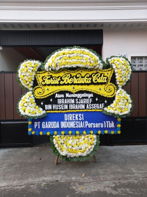 Papan Bunga Duka di Medang Kampai
