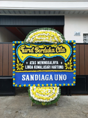 Papan Bunga Duka di Medang Kampai